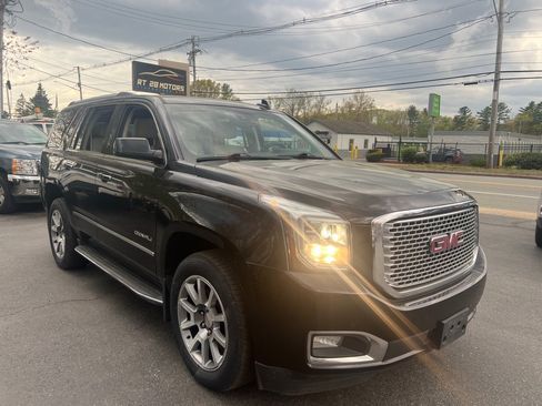 Used 2015 GMC Yukon Denali w/ Open Road Package AWD/4WD image 8