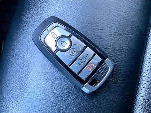 Used 2020 Ford F150 Lariat image 15