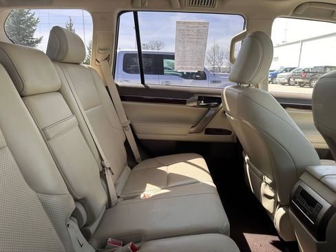 Used 2014 Lexus GX 460 Luxury AWD/4WD image 9