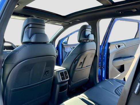 New 2026 Kia Sportage X-Line w/ X-Line Technology Package image 6