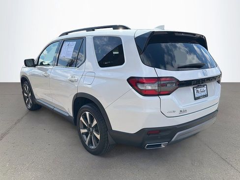 Used 2023 Honda Pilot Elite image 7