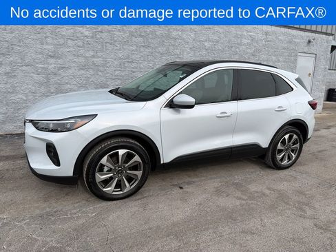 Used 2025 Ford Escape Platinum image 2