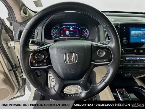 Used 2019 Honda Pilot Touring image 11