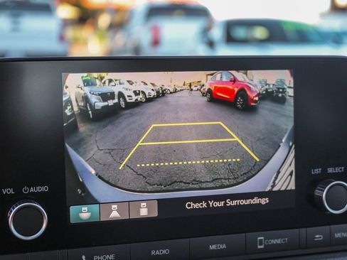 Used 2024 Honda Civic EX-L image 23