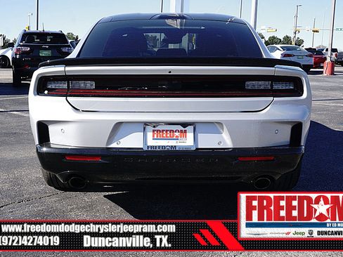 New 2026 Dodge Charger Scat Pack image 4