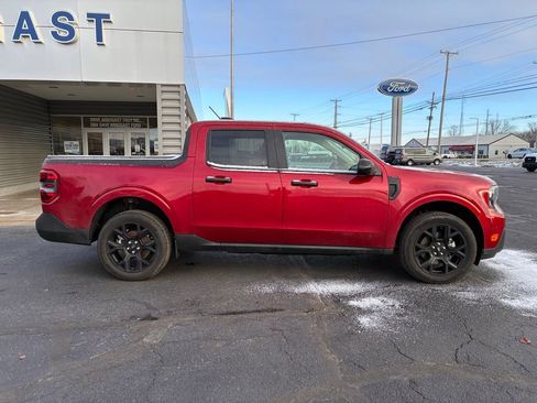Used 2025 Ford Maverick XLT w/ Equipment Group 301A image 8