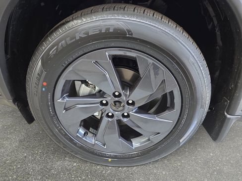 New 2026 Nissan Rogue SV image 30