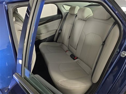 Used 2016 Hyundai Sonata Limited w/ Option Group 04 image 18