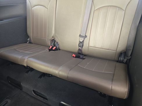 Used 2017 GMC Acadia Limited SLT image 32