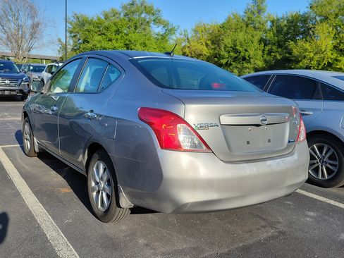 Used 2012 Nissan Versa SL w/ SL Tech Pkg image 6