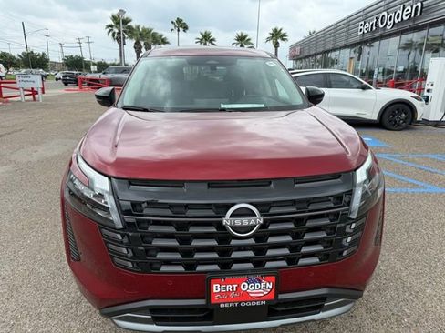 New 2026 Nissan Pathfinder SL FWD image 2