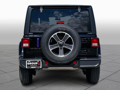 Used 2023 Jeep Wrangler Sahara image 5