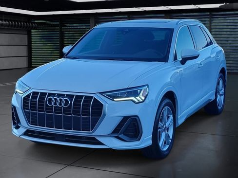 Certified 2023 Audi Q3 2.0T Premium Plus w/ Premium Plus Package image 1