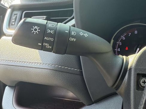 Used 2019 Toyota RAV4 Limited w/ Advanced Technology Package AWD/4WD image 34