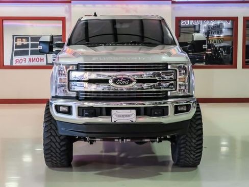 Used 2019 Ford F250 Lariat w/ Lariat Value Package image 7