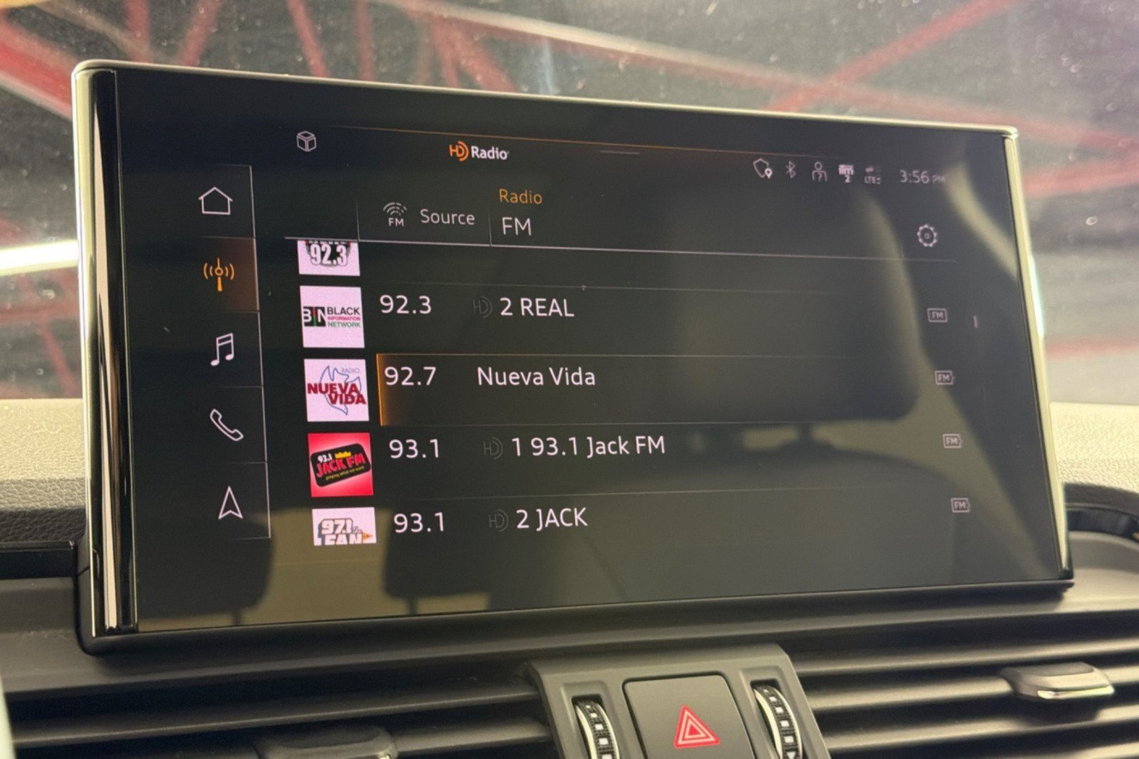 Used 2023 Audi Q5 2.0T Premium Plus w/ Premium Plus Package AWD/4WD image 16