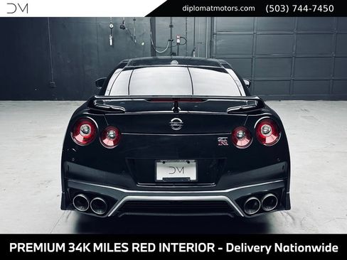Used 2018 Nissan GT-R Premium w/ Premium Interior Package AWD/4WD image 6