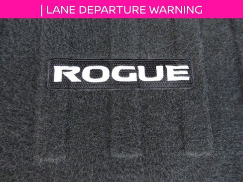 Used 2023 Nissan Rogue SV image 14