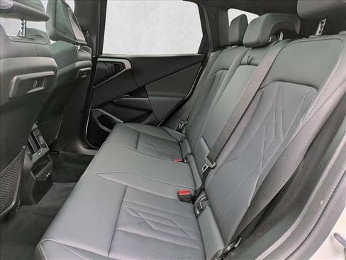 Used 2025 BMW X3 xDrive30i w/ Premium Package image 23