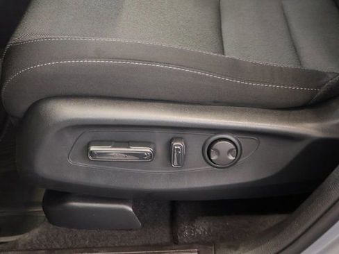 Used 2025 Honda CR-V EX image 19