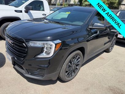 Used 2024 GMC Terrain SLE w/ Driver Convenience Package