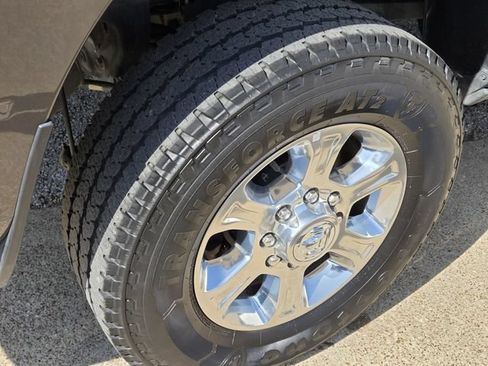 Used 2024 RAM 2500 Big Horn AWD/4WD image 12