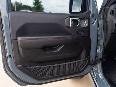 Used 2024 Jeep Wrangler Unlimited Rubicon 392 AWD/4WD image 24