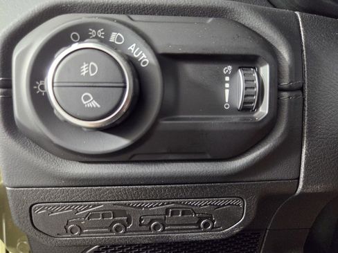 New 2026 Jeep Gladiator Sport image 15