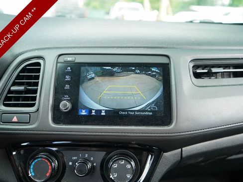 Used 2022 Honda HR-V Sport image 11