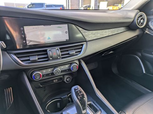 Used 2022 Alfa Romeo Giulia Sprint image 17