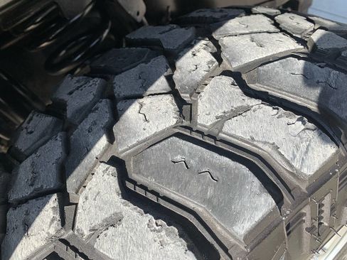 Used 2022 RAM 2500 Tradesman w/ Chrome Appearance Group image 12