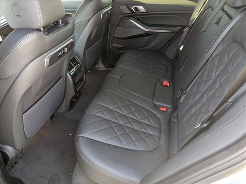 Used 2026 BMW X5 sDrive40i w/ M Sport Package image 16
