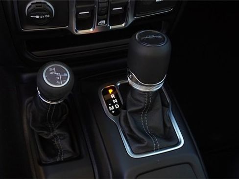 New 2026 Jeep Gladiator Sport image 23