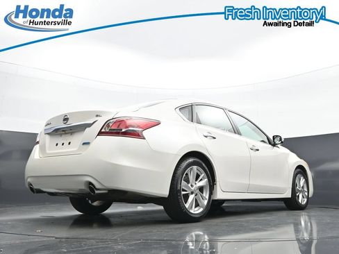 Used 2013 Nissan Altima 2.5 SL FWD image 32