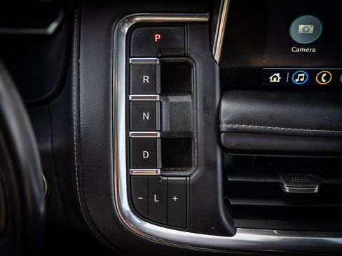 Used 2021 Chevrolet Tahoe LT image 36