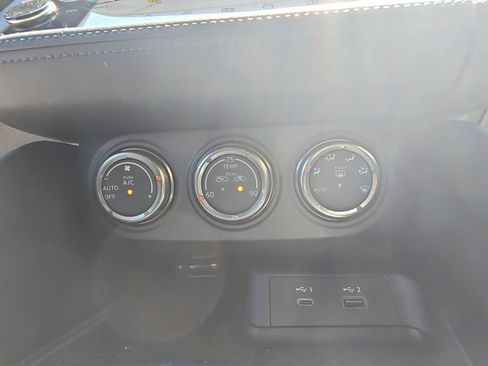 Used 2025 Nissan Z Performance w/ Floor Mat Package RWD image 23