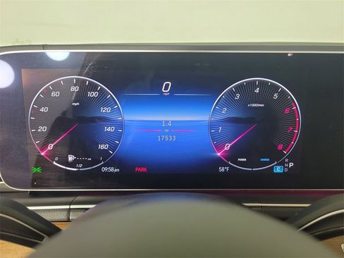 Used 2024 Mercedes-Benz GLS 450 4MATIC image 24