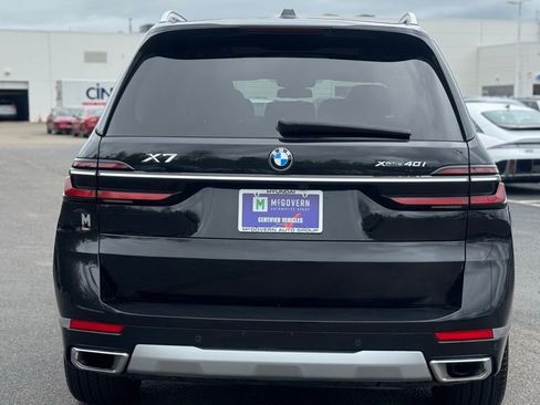 Used 2025 BMW X7 xDrive40i w/ Premium Package AWD/4WD image 3