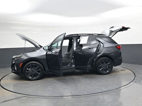 Used 2023 Chevrolet Equinox RS image 44