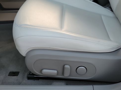 Certified 2025 Hyundai Ioniq 6 SEL image 18