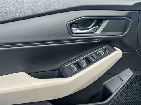 New 2025 Honda Accord SE image 13