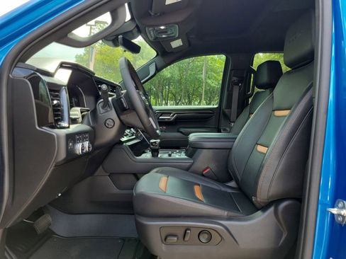 Used 2023 GMC Sierra 1500 AT4 w/ AT4 Premium Package AWD/4WD image 21
