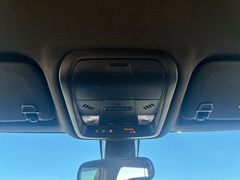 Used 2022 Chevrolet Blazer RS w/ Enhanced Convenience Package image 16