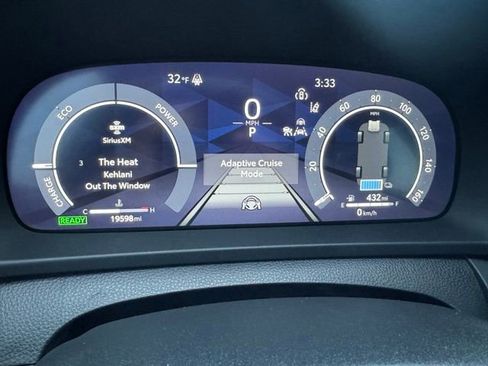 Used 2025 Toyota Crown Signia image 23