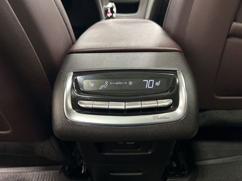 Used 2023 Cadillac XT6 Premium Luxury w/ Technology Package AWD/4WD image 29