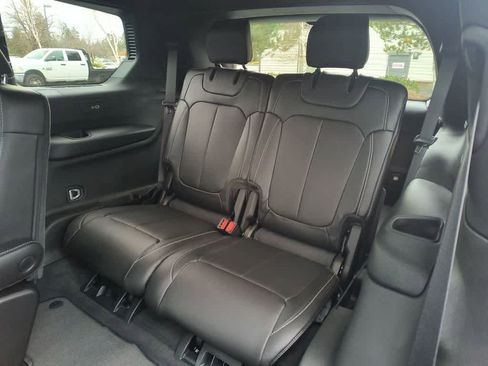 New 2025 Jeep Grand Cherokee L Limited w/ Luxury Tech Group II image 24