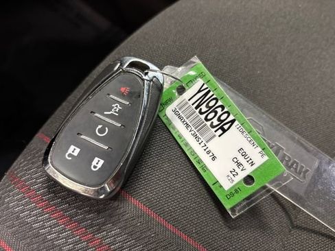 Used 2022 Chevrolet Equinox RS image 33