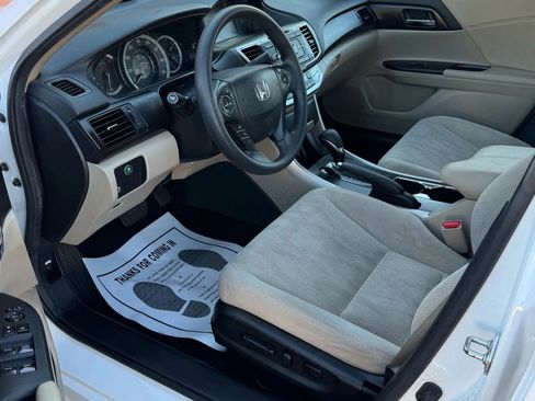 Used 2015 Honda Accord EX image 9