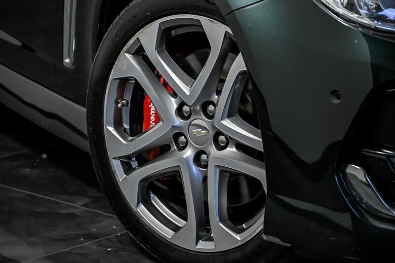 Used 2017 Chevrolet SS RWD image 3