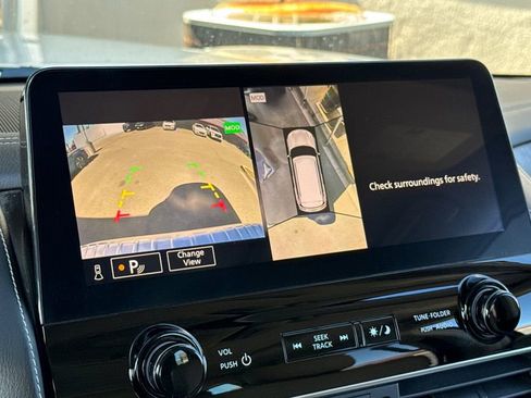 Used 2023 INFINITI QX80 Premium Select w/ Cargo Package image 18